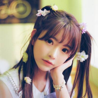王毅会见美国新任驻华大使庞德伟